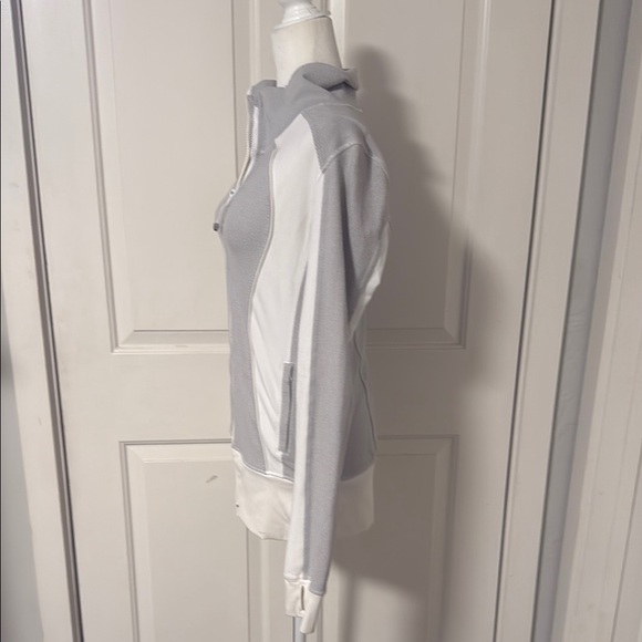 Lulu lemon Gray and White Zip-Up Jacket - Picture 2 of 3